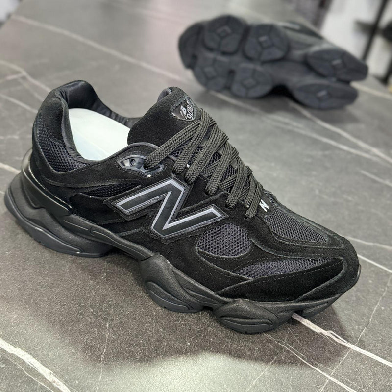 Tênis New Balance 9060